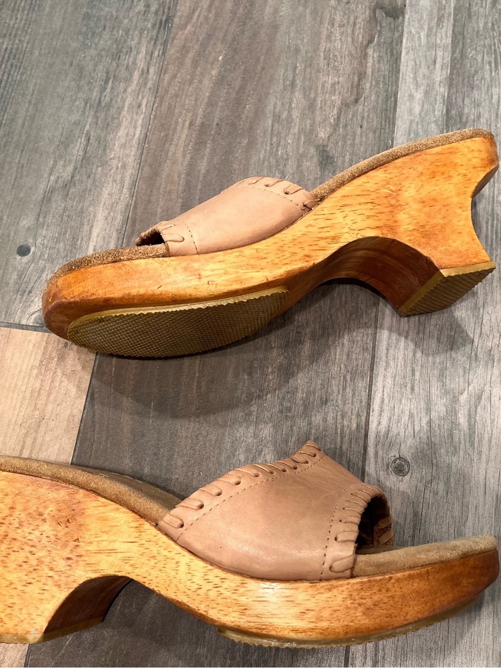 Vintage Candie’s Wood Sculptured Platform Sandals 70-80’s Chunky Heel Clogs Sz 8 - Picture 4 of 6